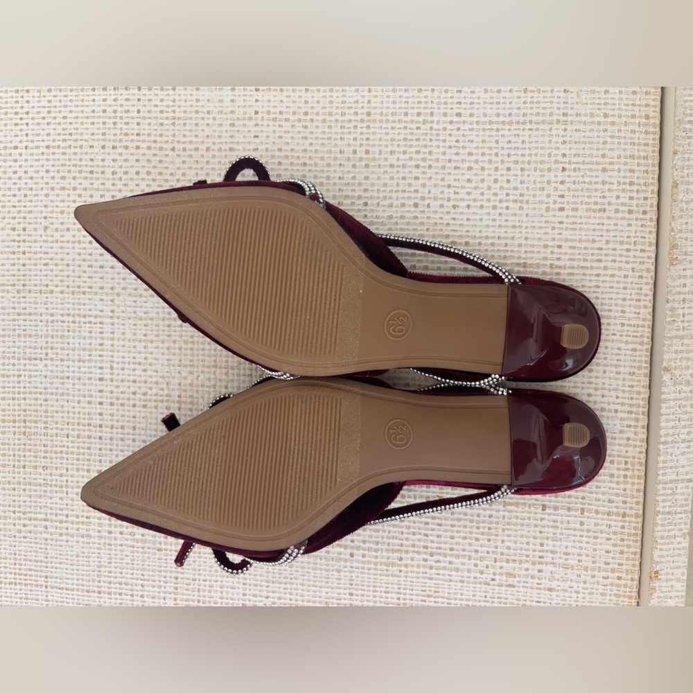 Target Women’s Gwen Rhinestone Bow Heels - Picture 3 of 5